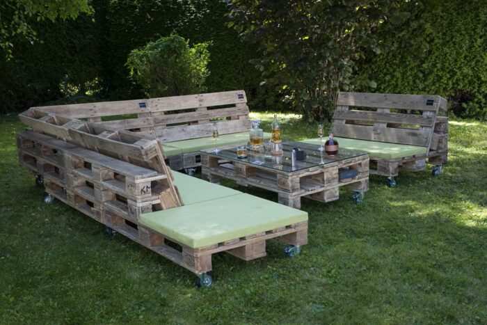 Palettenlounge PALazzo im Vintage Look